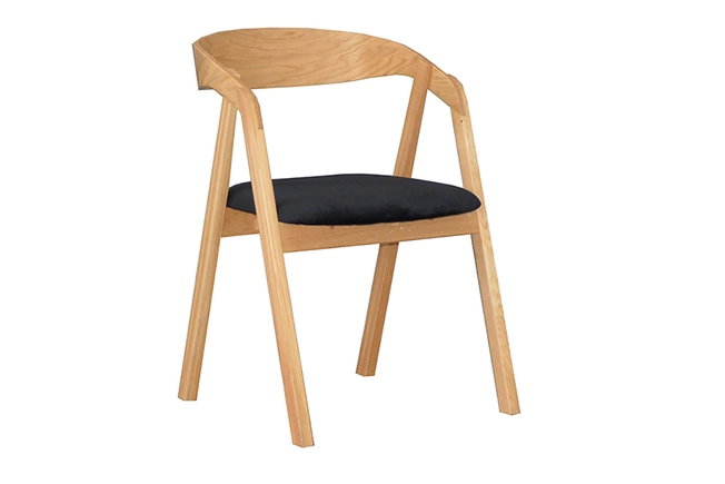 Krzesło dębowe Guru model 118