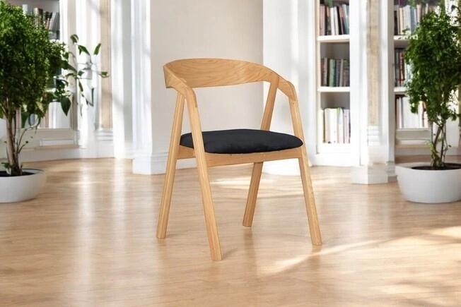 Krzesło dębowe Guru model 118