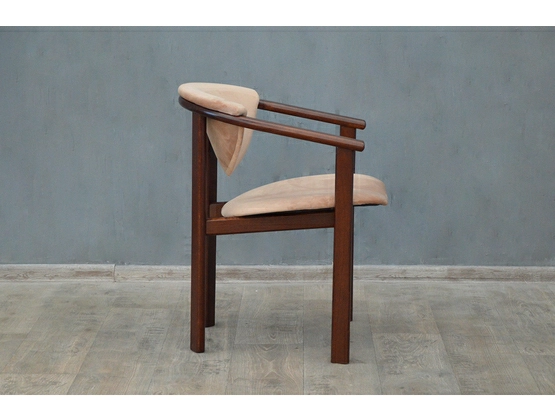 Krzesło drewniane model F1